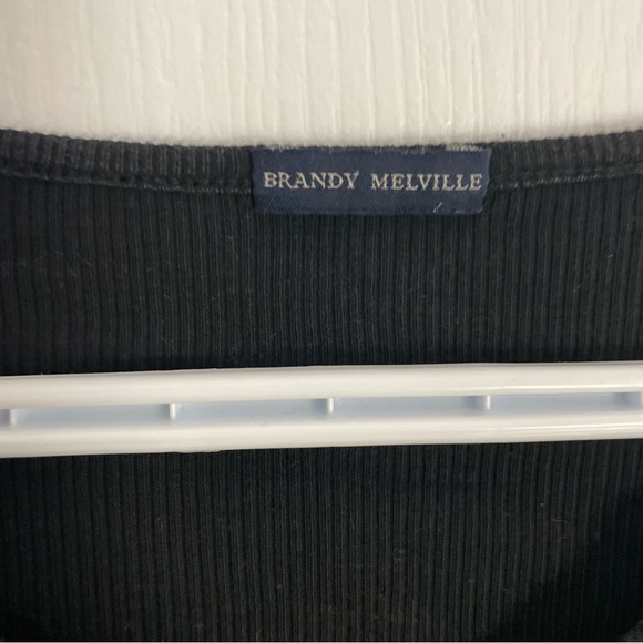 Brandy Melville top - Picture 3 of 4